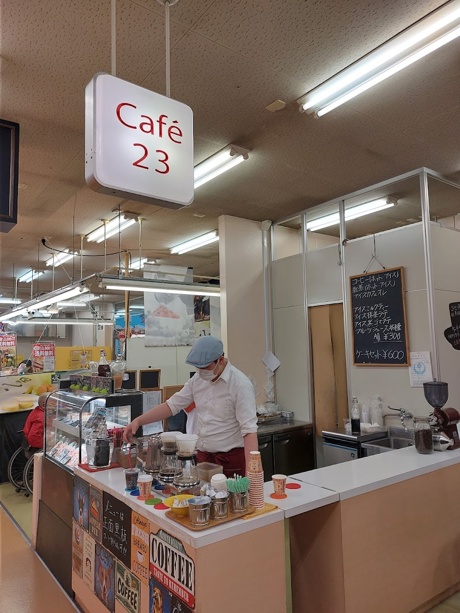 café23 - 4