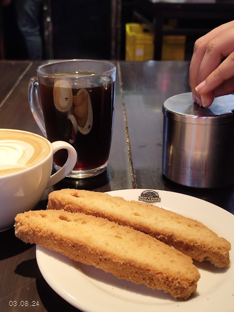 Ainmane Café and Speciality Store. - 10