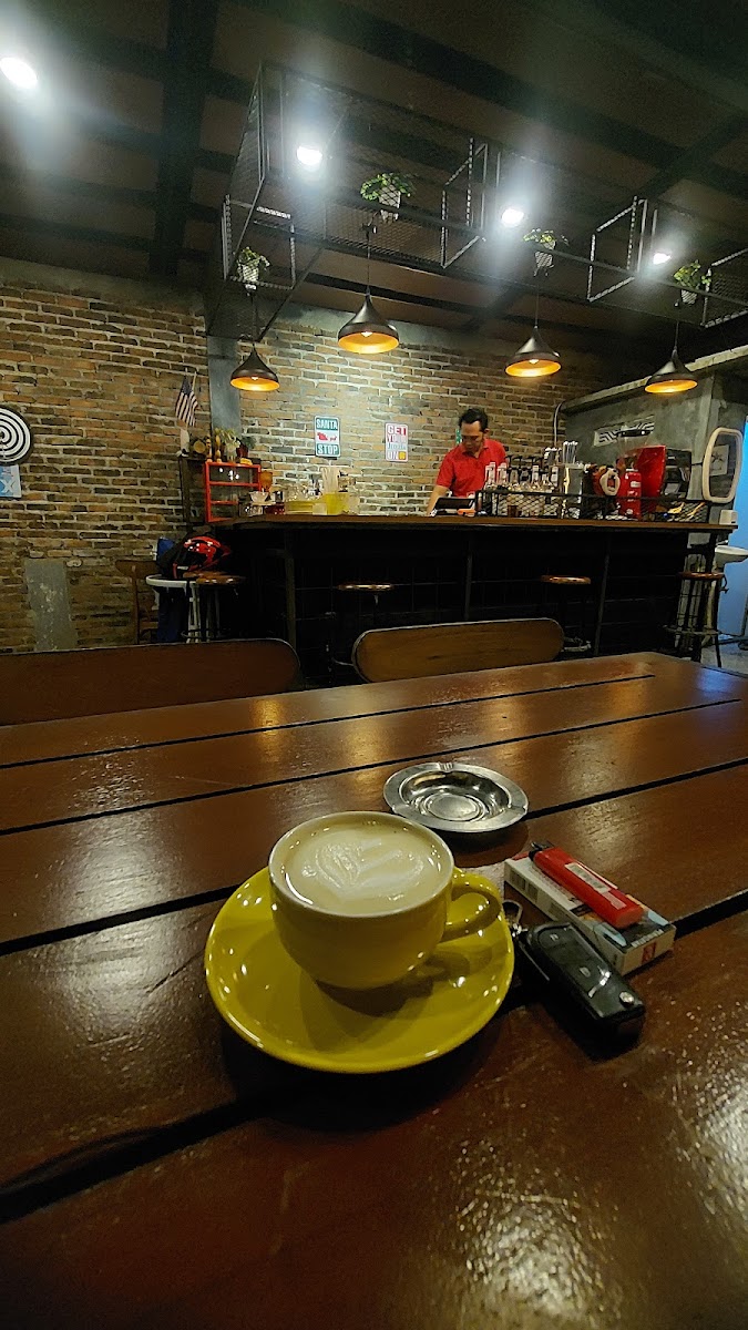 5 Eleven coffee & resto - 8