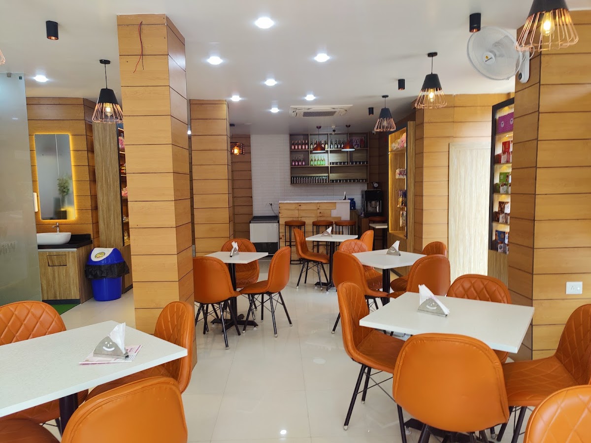 BLACK BAKERS CAFE - 3