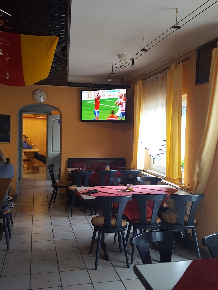 Cafe Özcan Inh. Fam. Özcan - 9