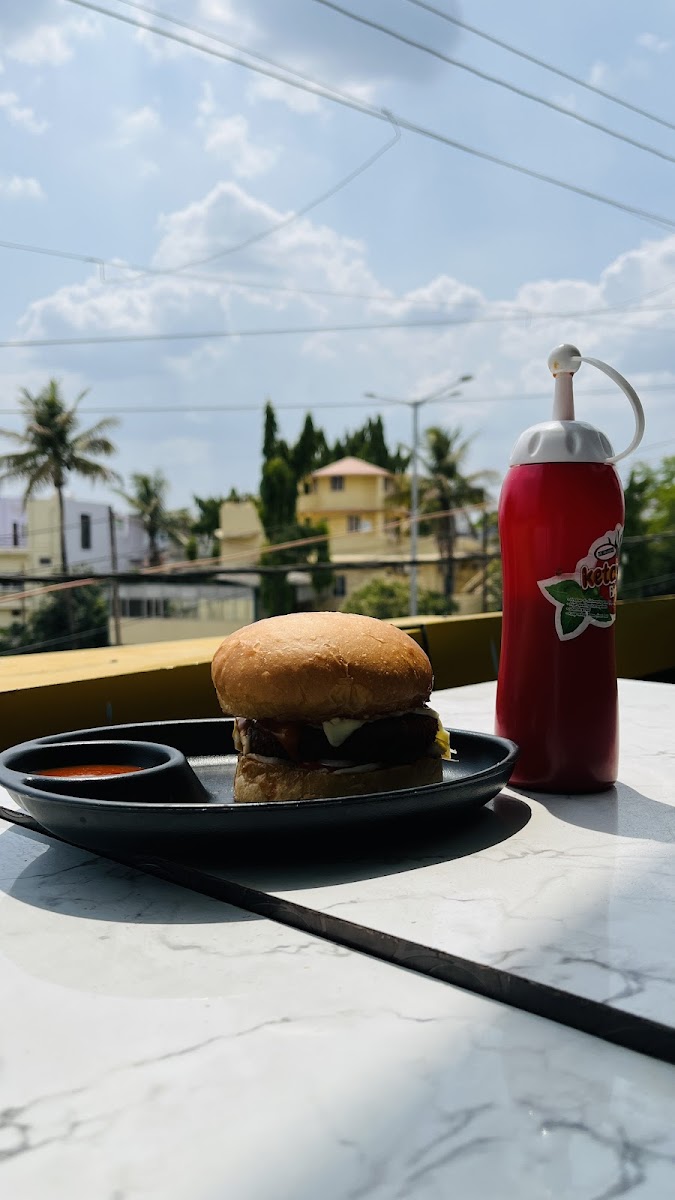 Starbelly cafe & restaurant - 10