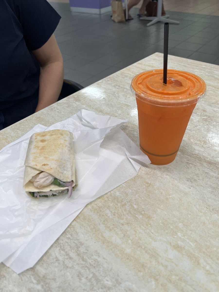 Queenys Snack Bar - 8