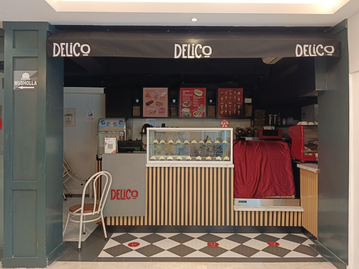 Delico Cafe & Bakery - RS JEC Menteng