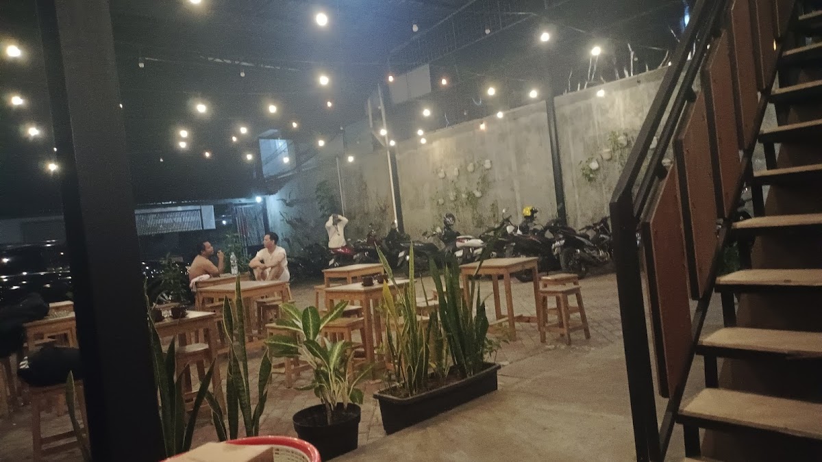 Samoedra and Hall Cafe - 7