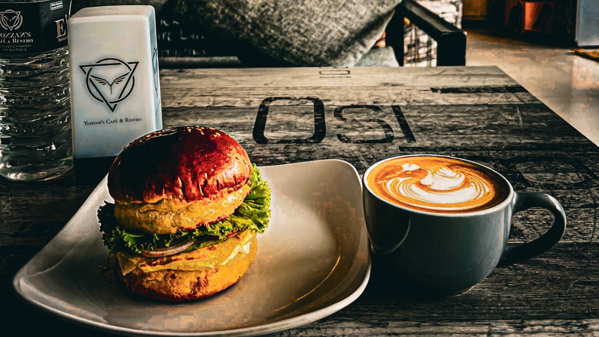 Yonzans Cafe & Restro - 6