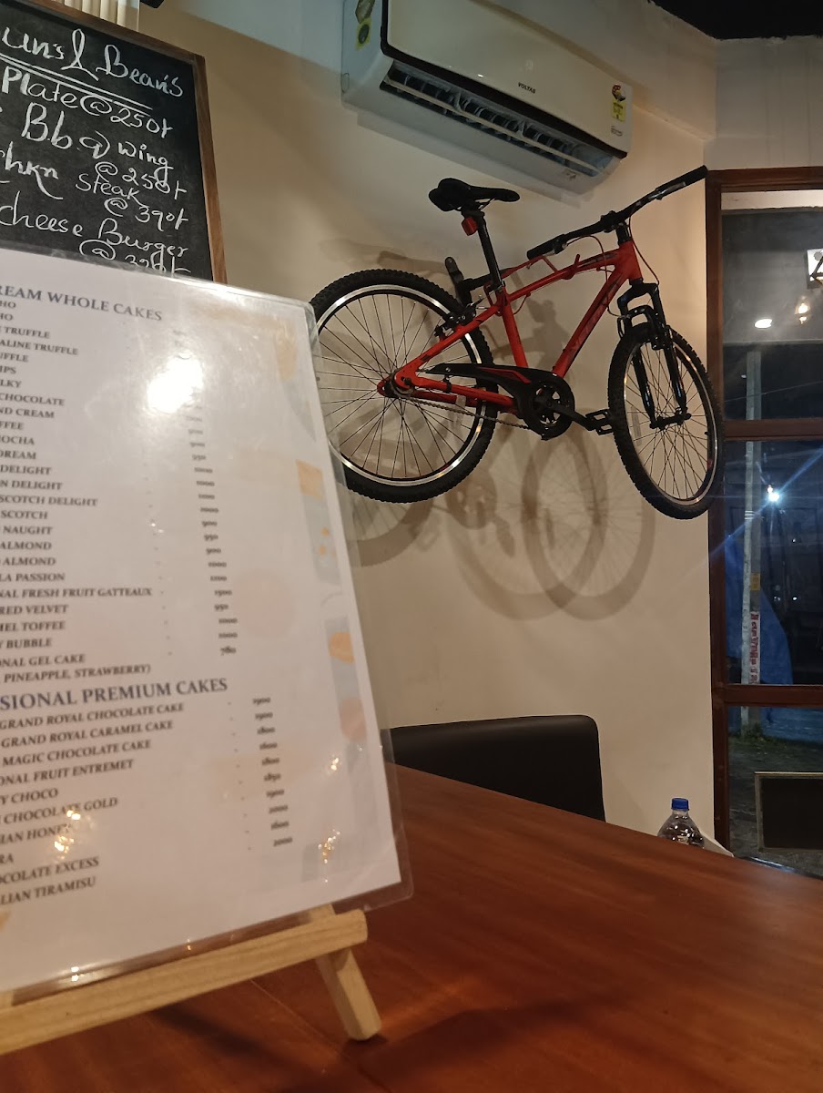 Cafe Buns and Beans - 4