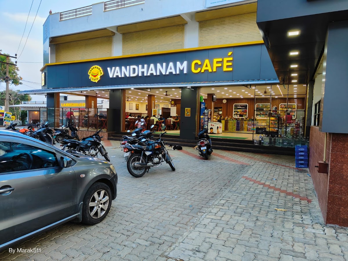 VANDHANAM CAFÉ