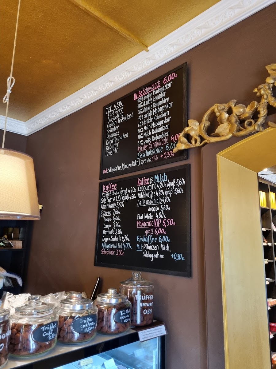 Schokoladen Laden & Cafe SIX SINNE - 1