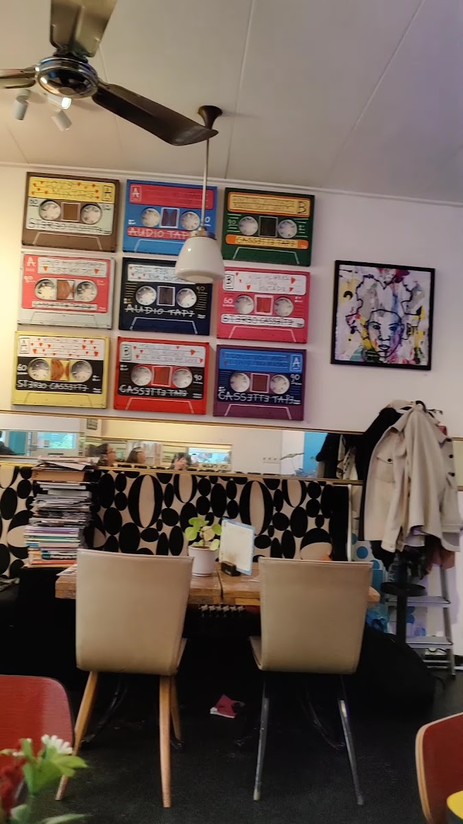 Cafe Voltaire Den Bosch - 2