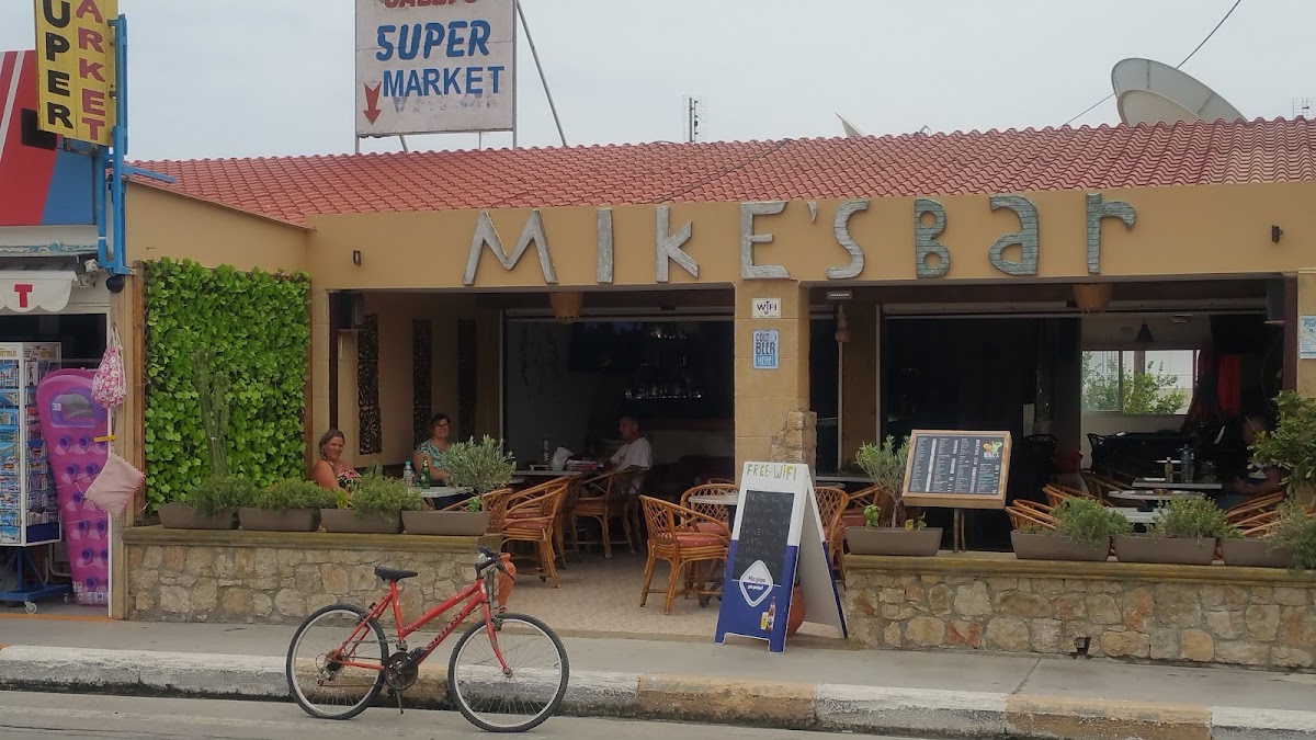 Mike's bar