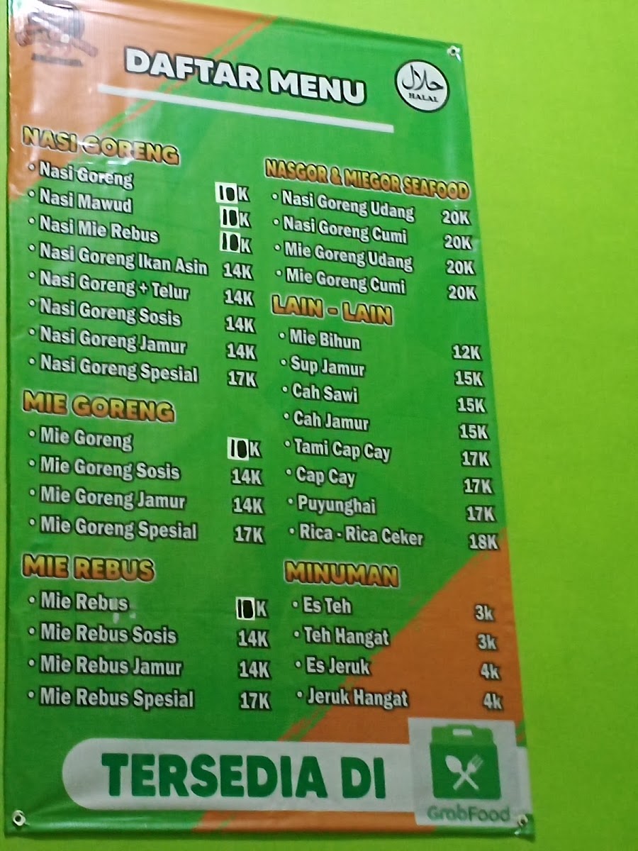 Maxi Brilliant Cafe - 1