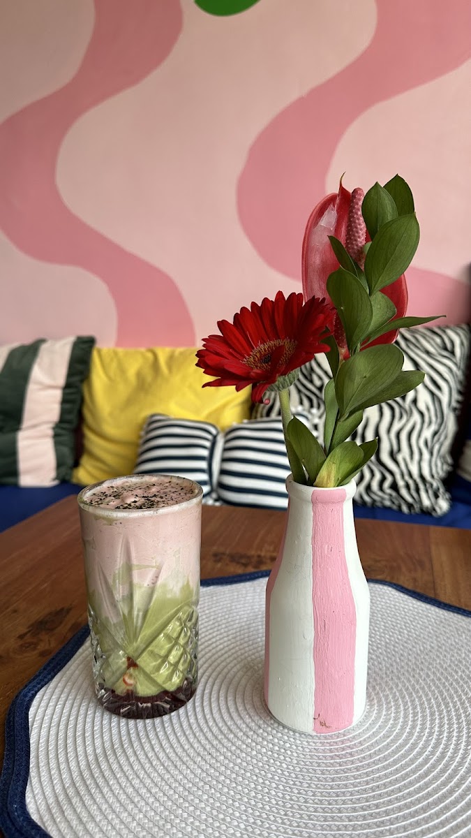 Brother Goose Cafe Berawa - 9