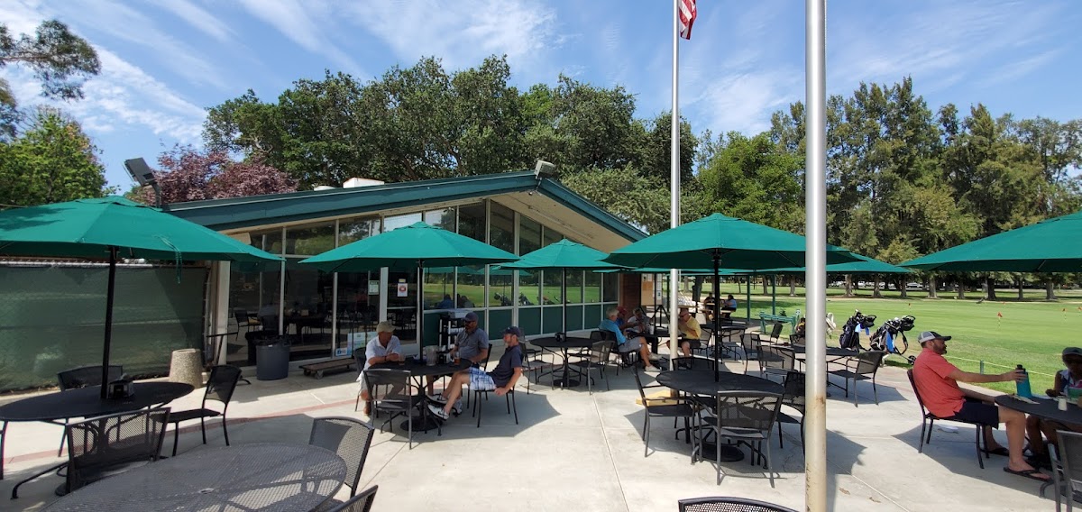 Mulligan's Cafe @ William Land Park Golf Course