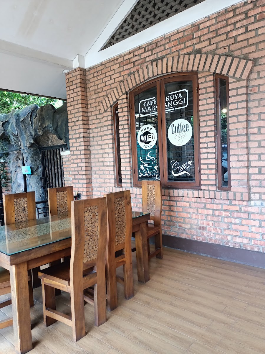 Kuya Maranggi Cafe