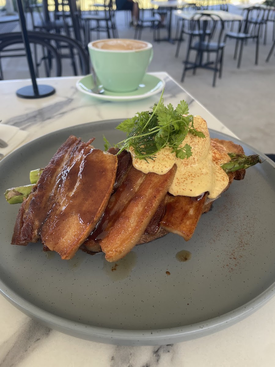 Cafe & Bar on Whites Hill - 7