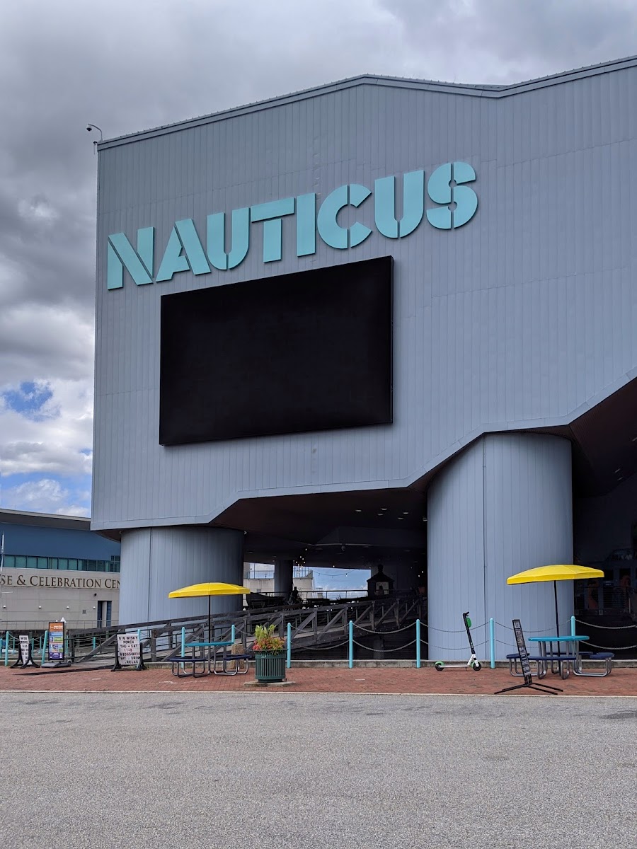 Big Wisky Porch BB64cafe