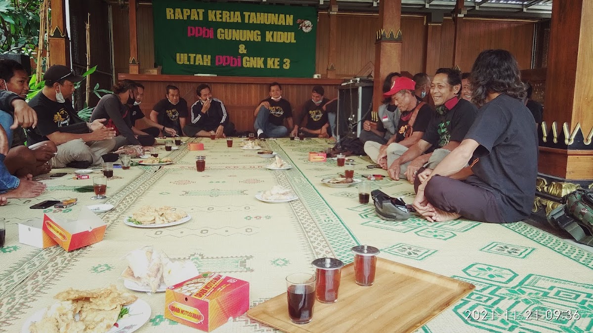 Cafe Trader 303 Wisanggeni - 3