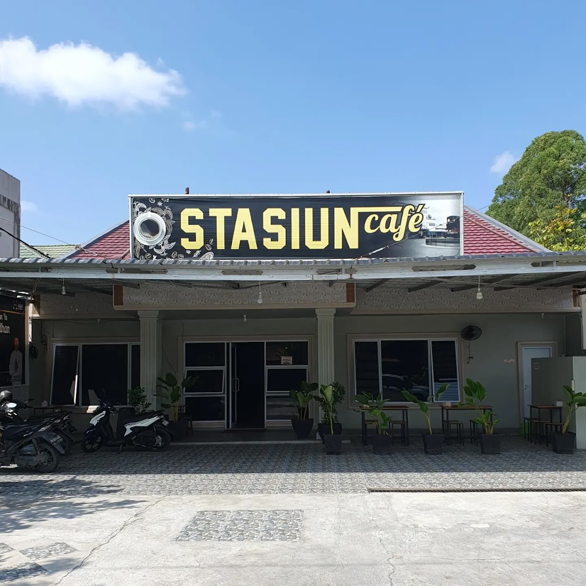 Stasiun Cafe - 3