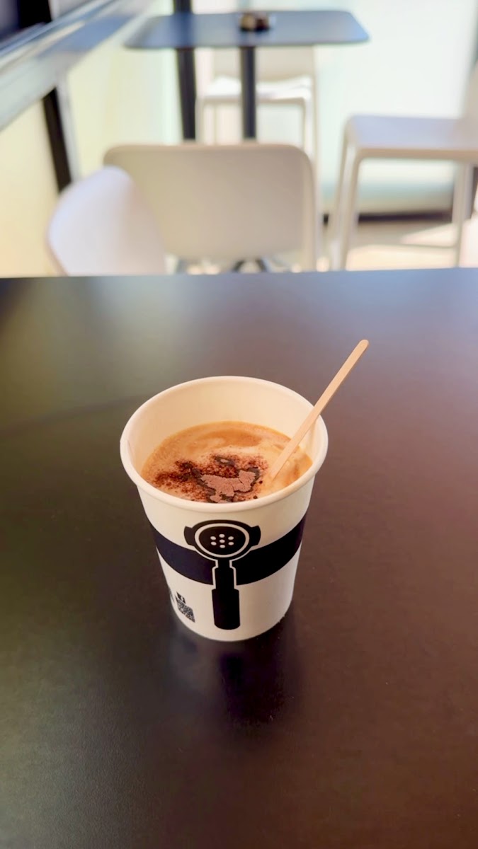 Café Le Distributeur - 2