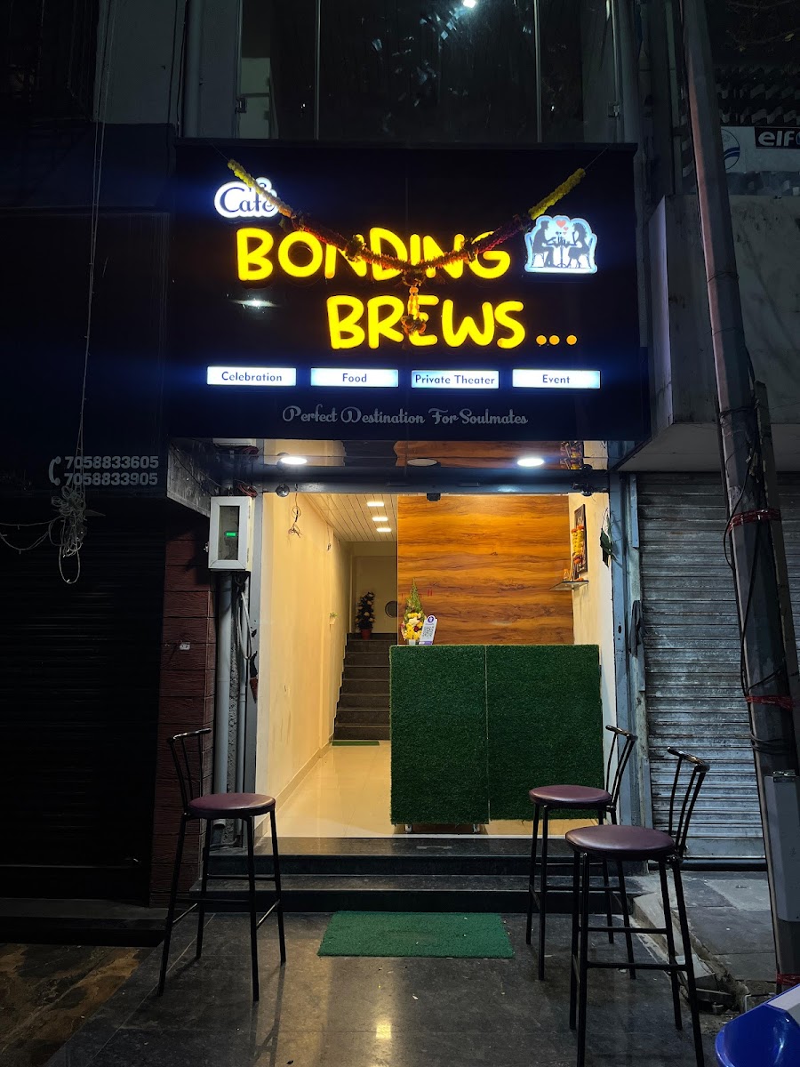 Cafe bonding brews & Mini Theater