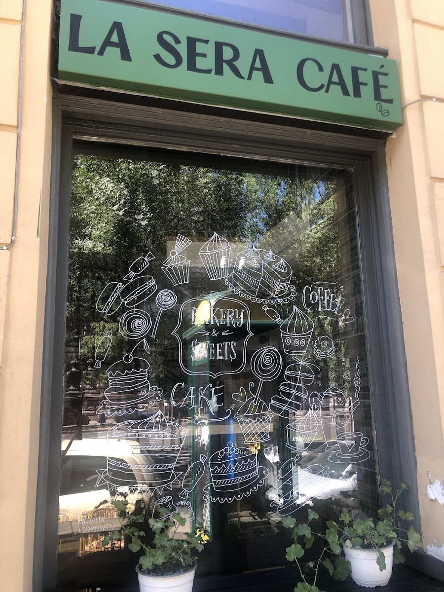 LA SERA CAFE