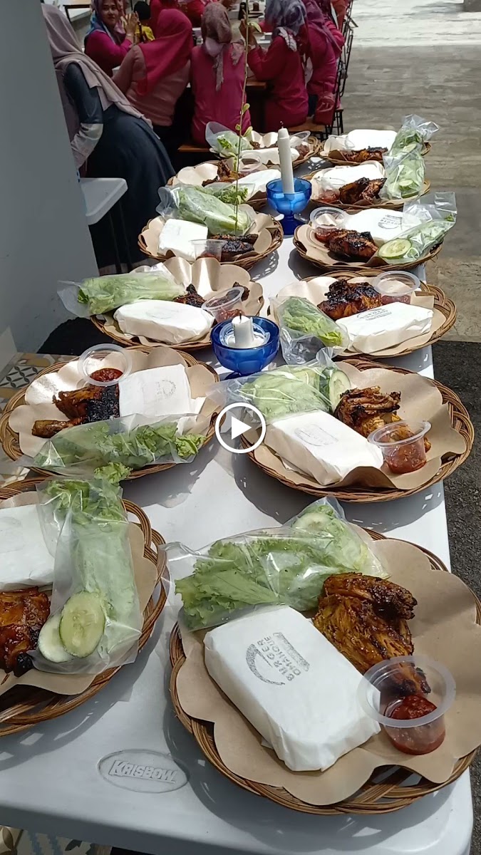 Omahque Cafe Kebun - 2