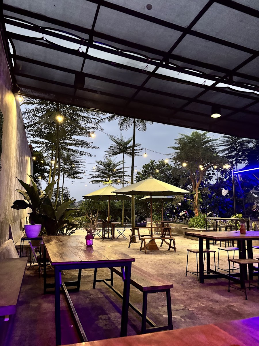 Omahque Cafe Kebun - 4