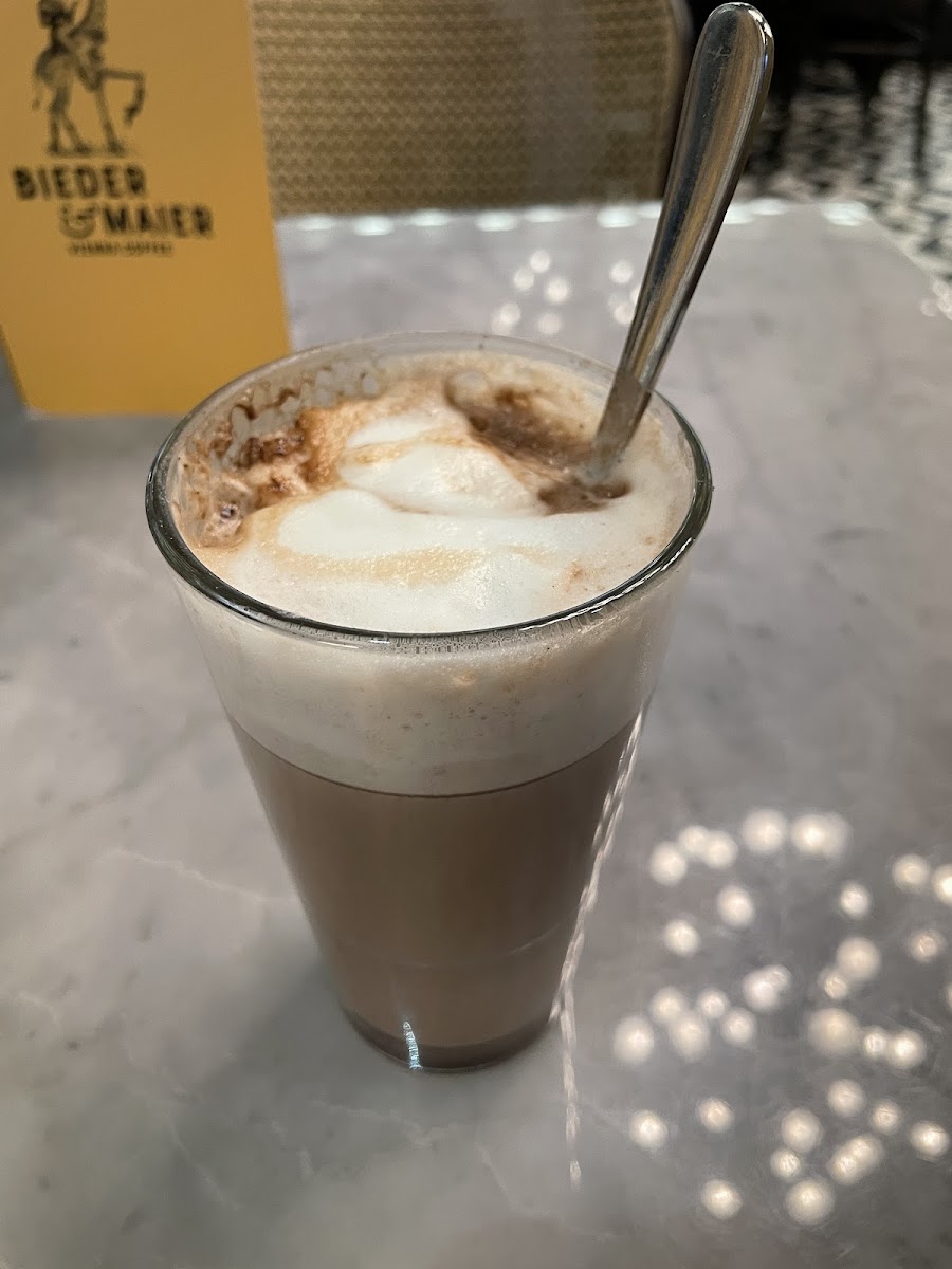 Bieder & Maier Flughafen Wien - 5