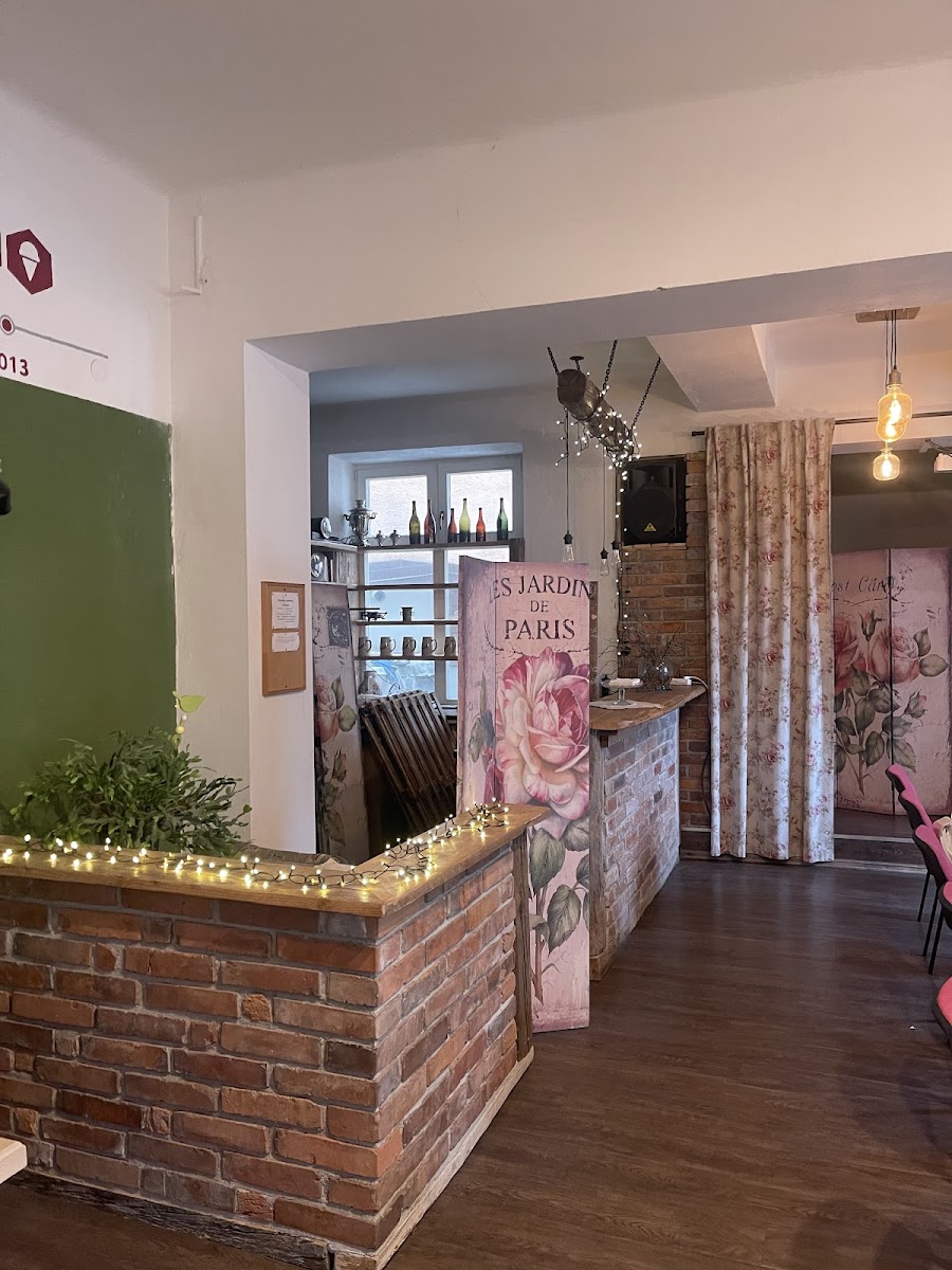 U Ámose cukrárna - kavárna - vinárna - pivo