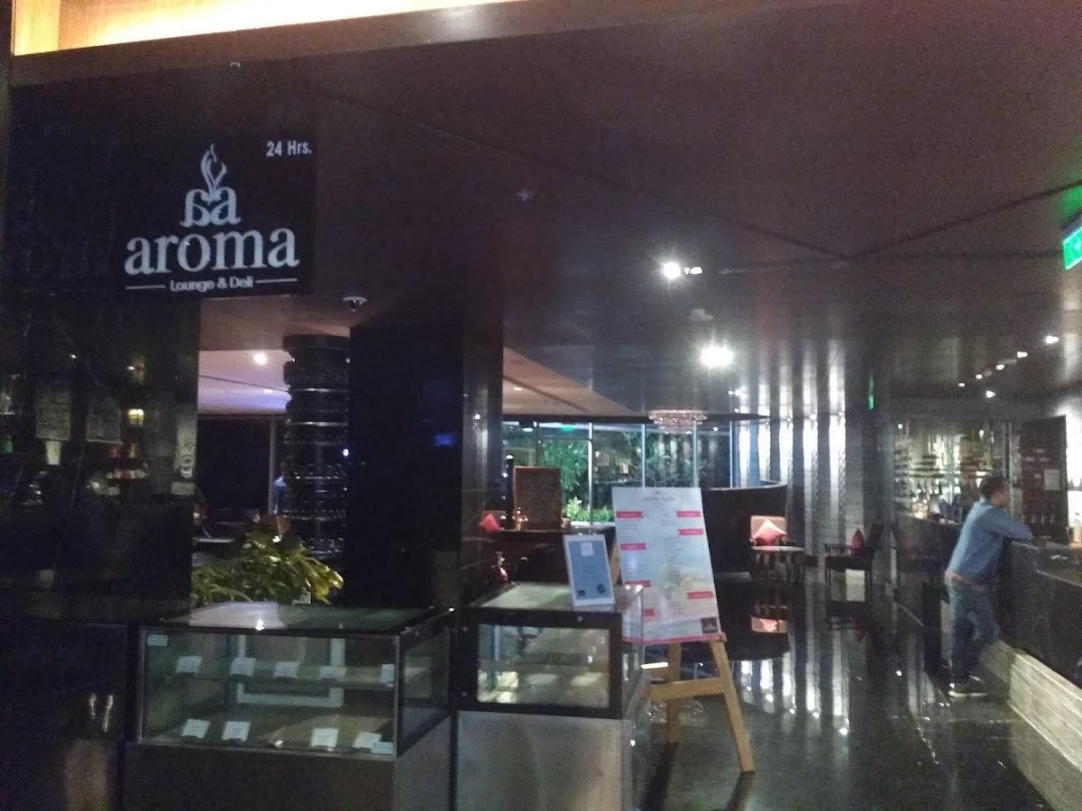Aroma Lounge & Deli by Crowne Plaza