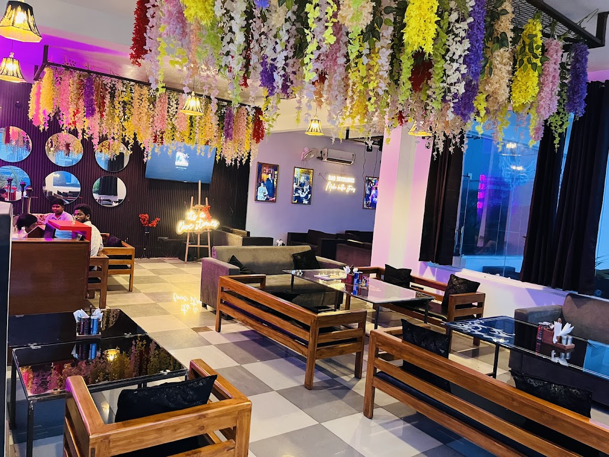 Food cottage cafe & Rooftop