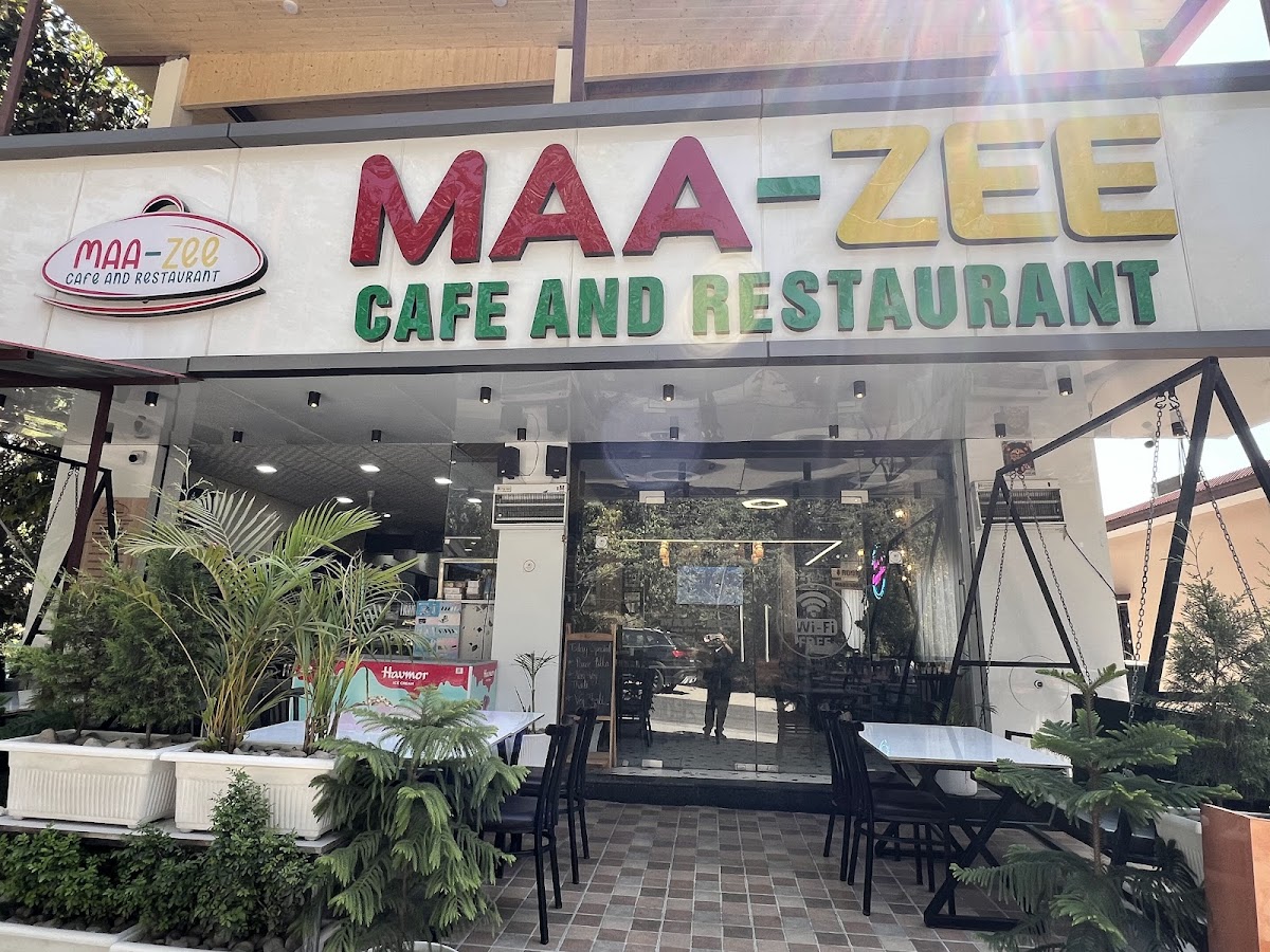 Maa Zee Cafe & Restaurant - Best restaurant & Homestay in Ramnagar