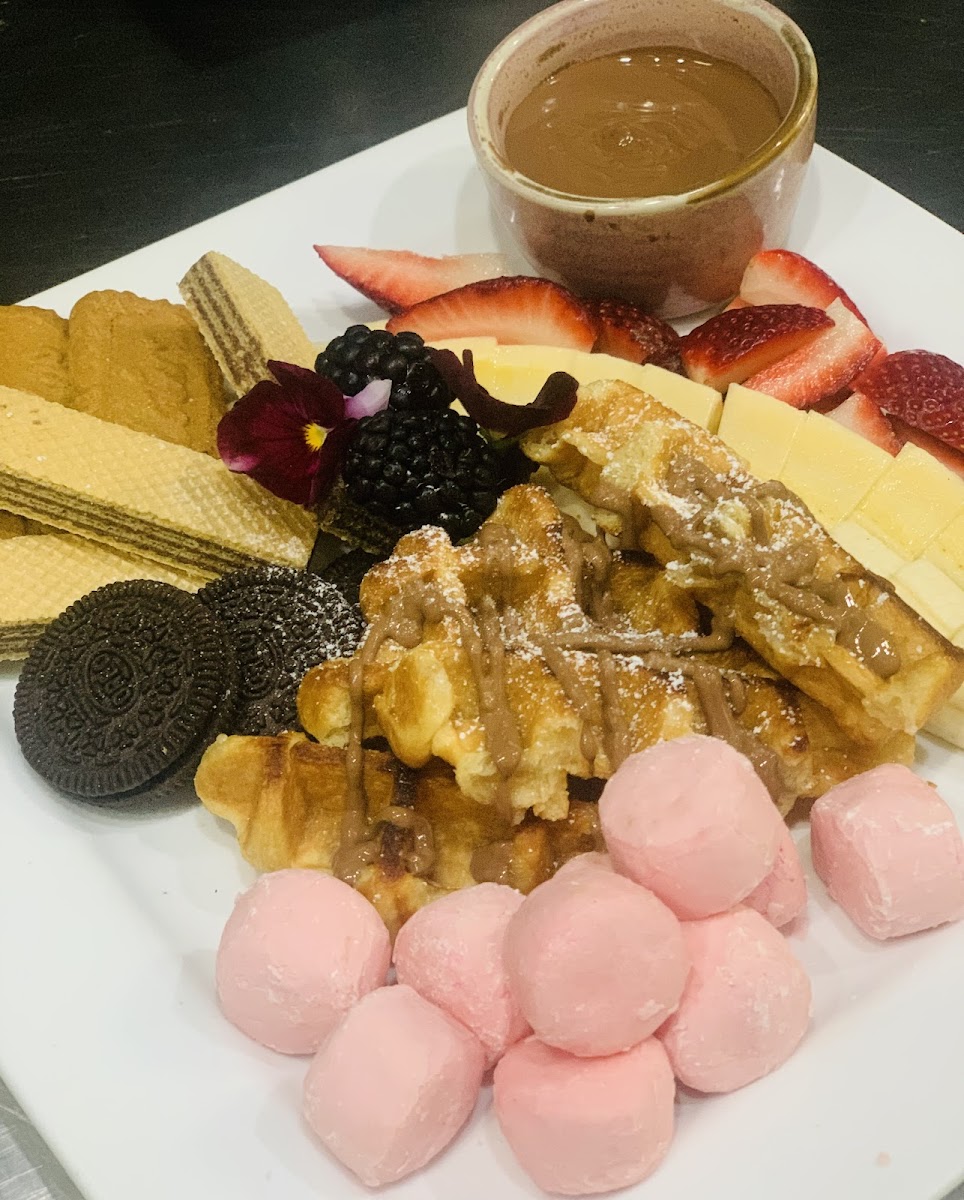 Benaroon Cafe & Pizza - 4