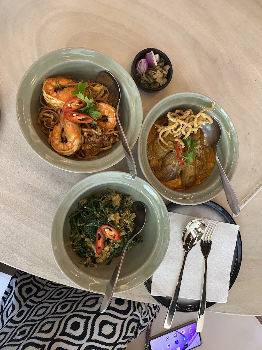 ASMR Cafe & Wellness - 7