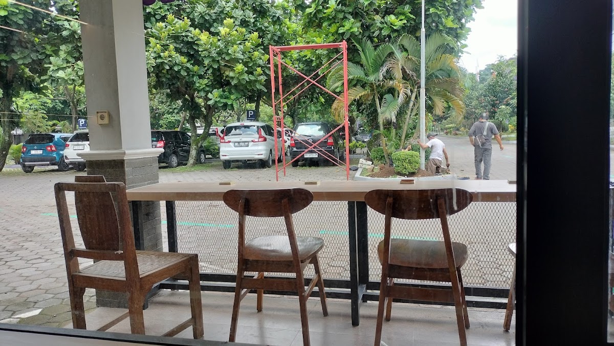 Kinarya Cafe & Gallery