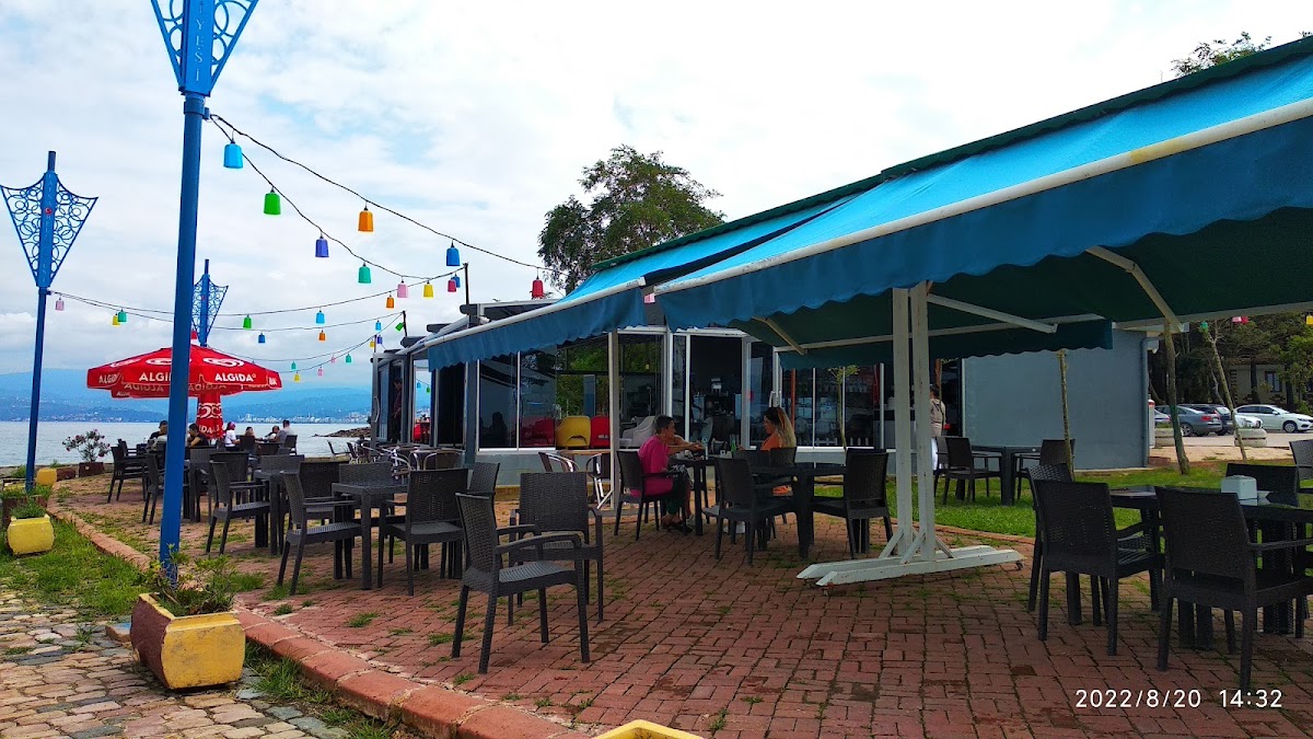 KIYI CAFE/RESTAURANT