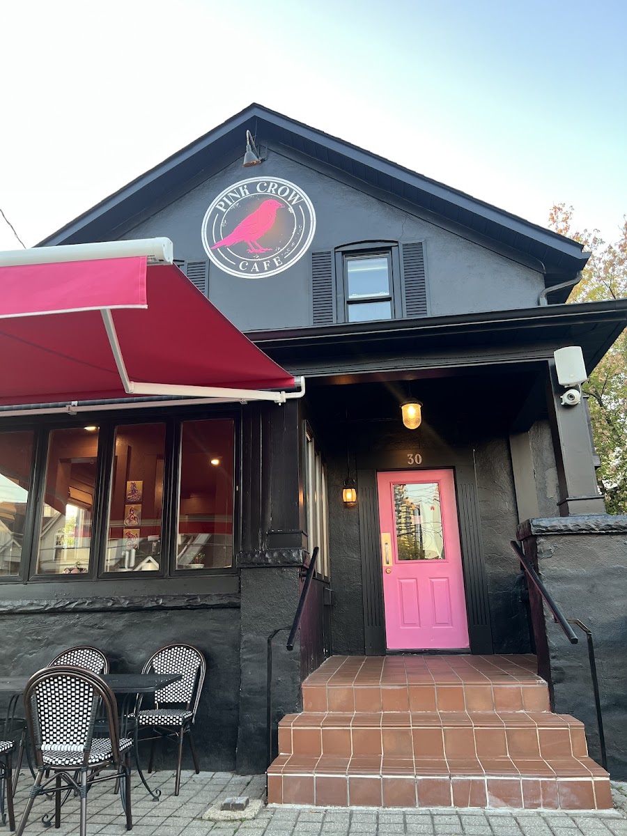 Pink Crow Cafe