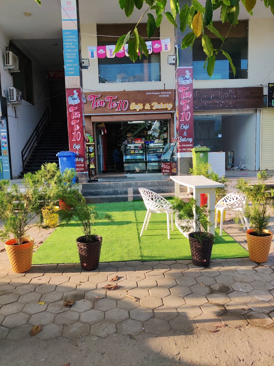 Ten to 10 cafe and Bakery - 3