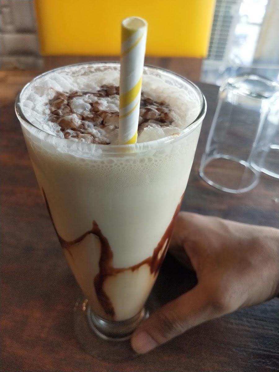 Ten to 10 cafe and Bakery - 4