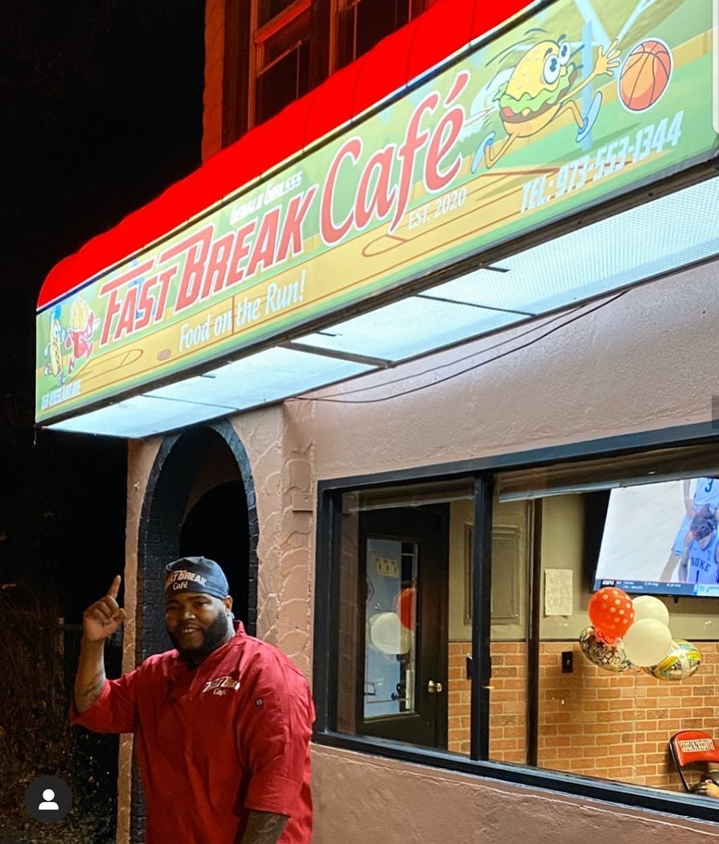 FastBreak Sports Lounge