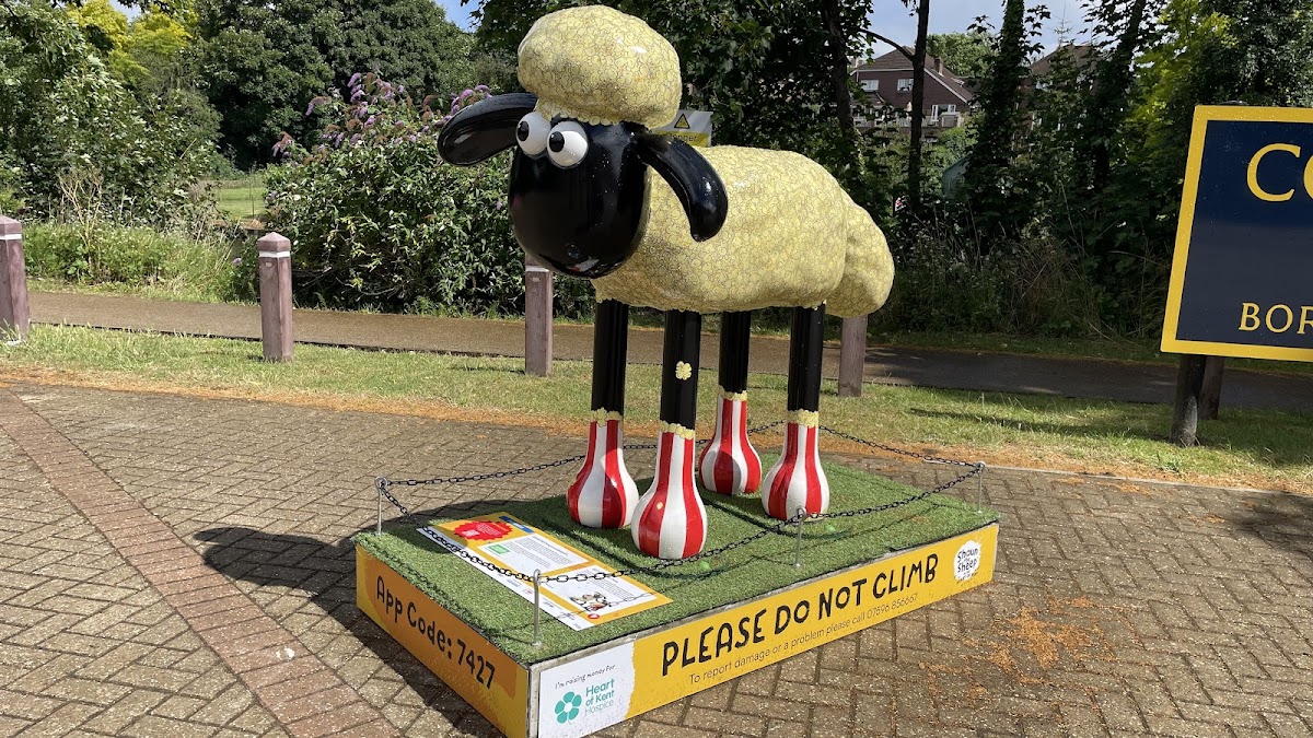 Lock Meadow Market Cafe - 3