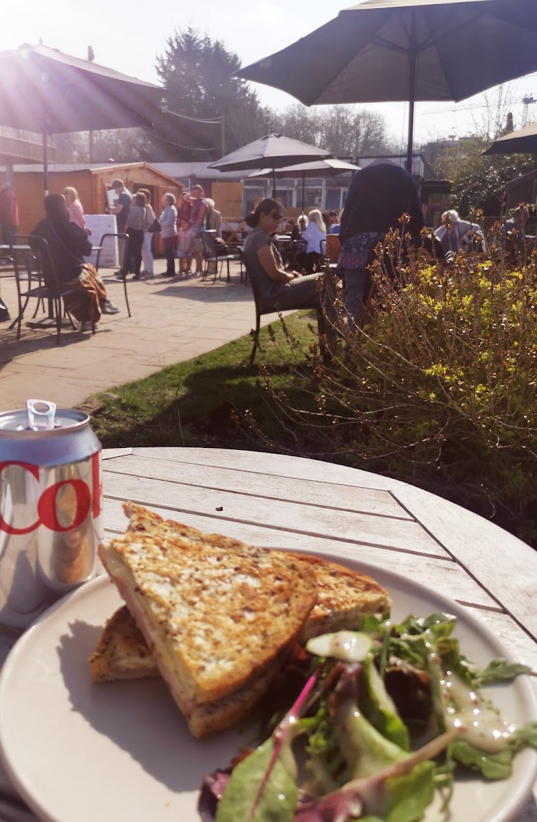 The Summerhouse - 10