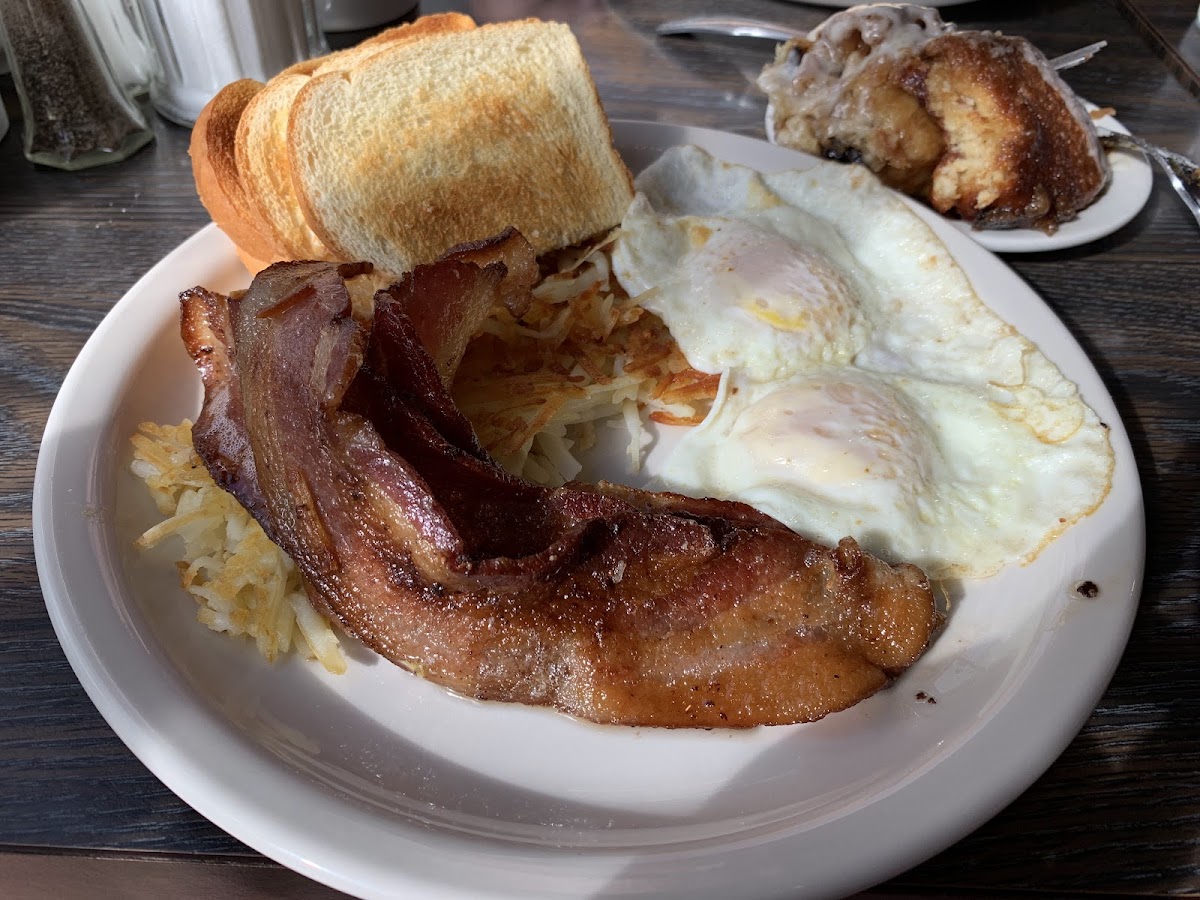 The Eatery at Glacier Peak Resort - 10