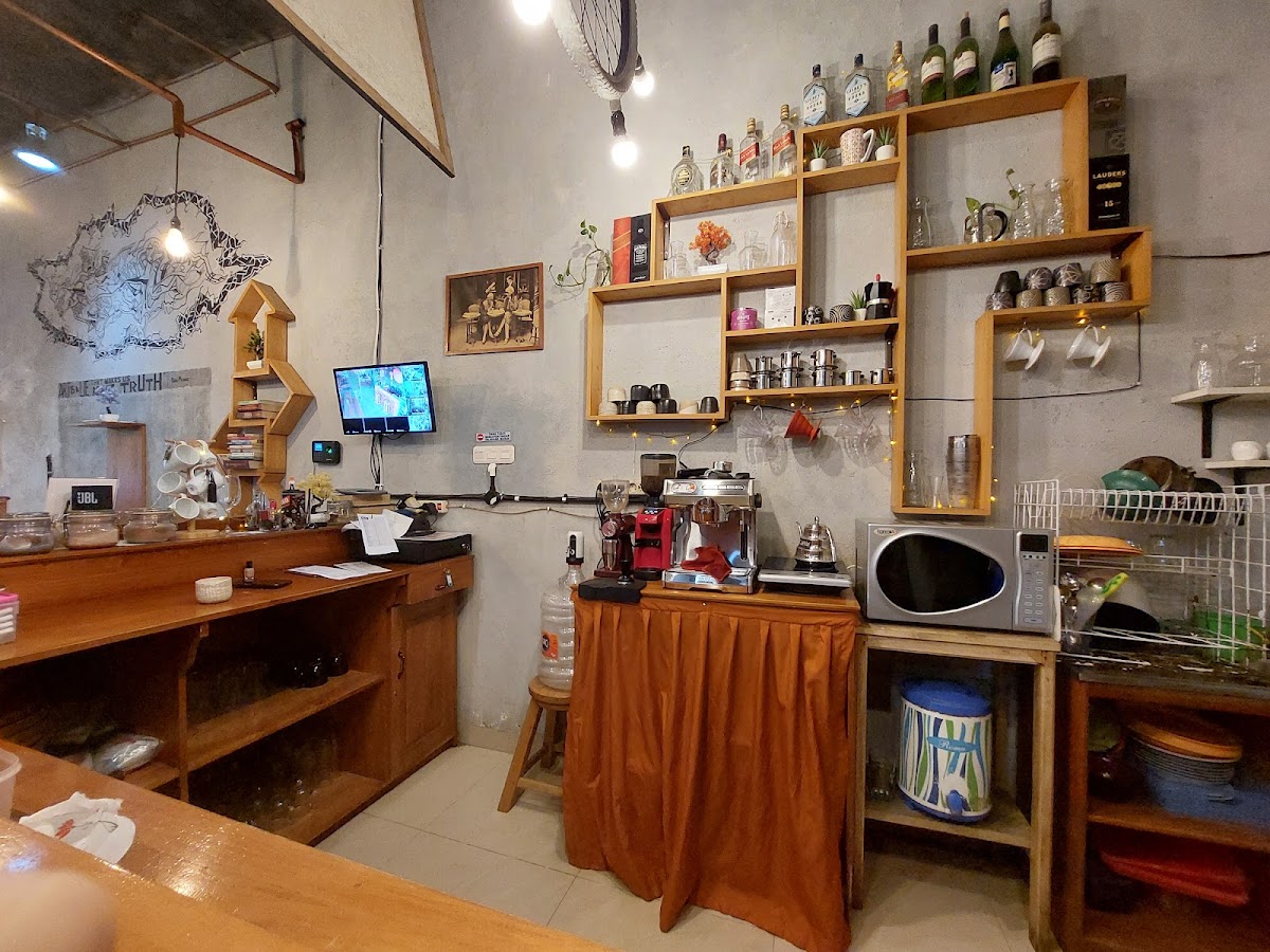 OKINAWA BARBER & CAFE