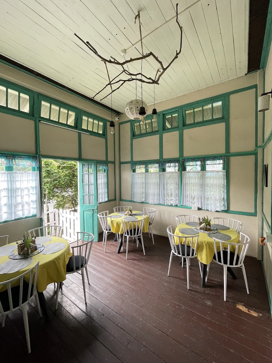 Secret Story Boutique Cafe