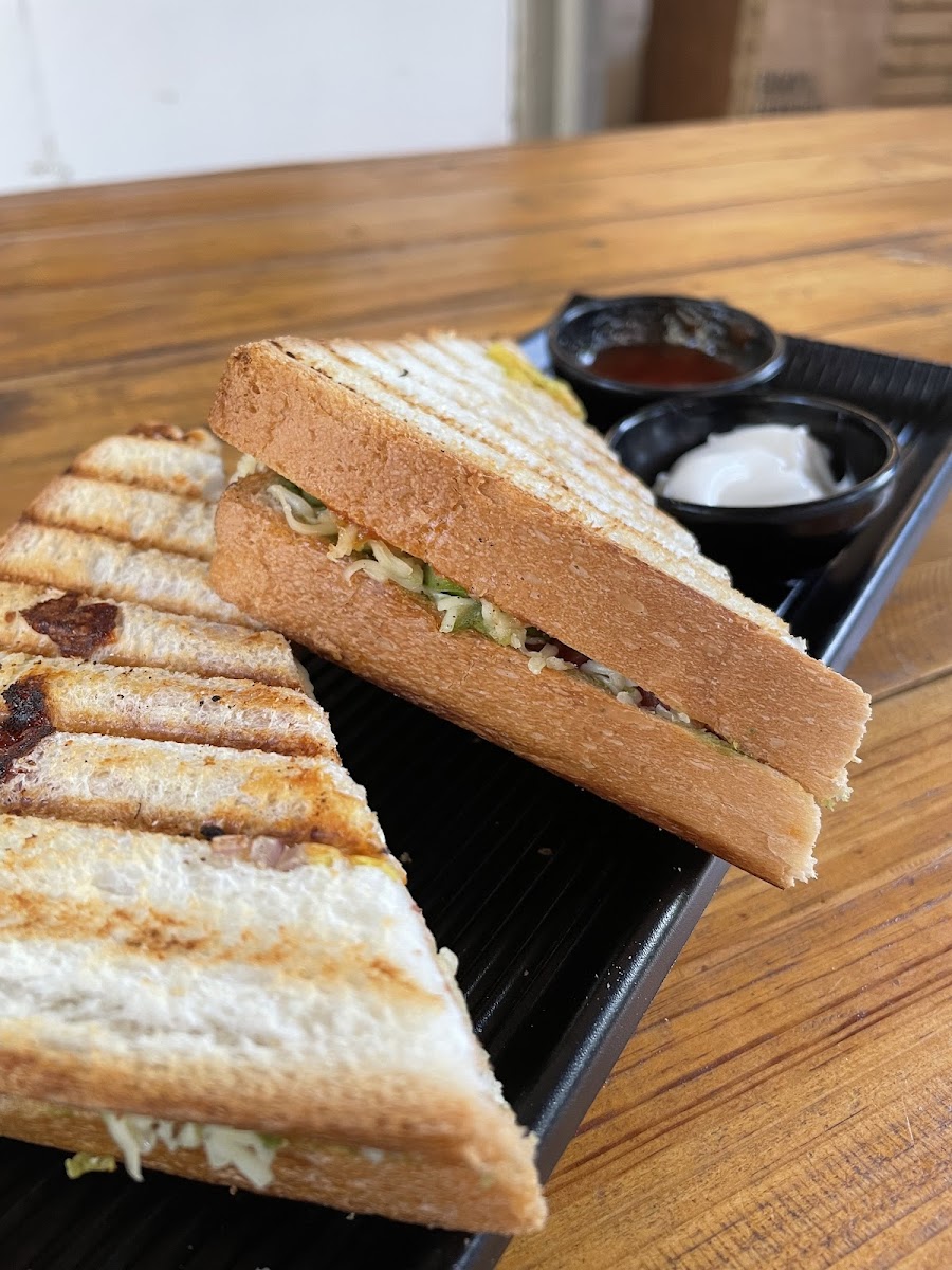 The Lone Wolf Cafe - 4