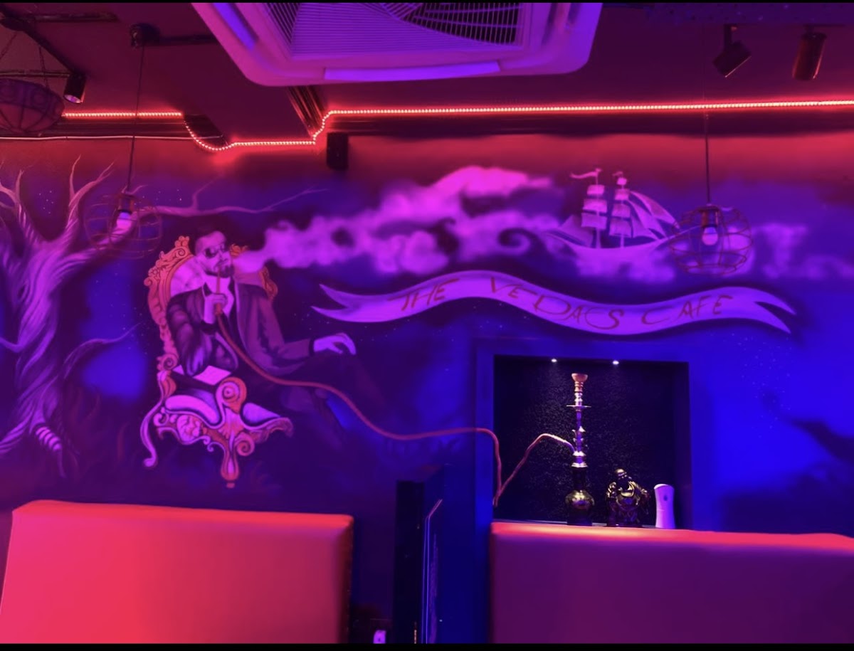 Vedas cafe - 4
