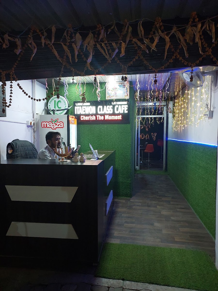 ITAEWON CLASS CAFE