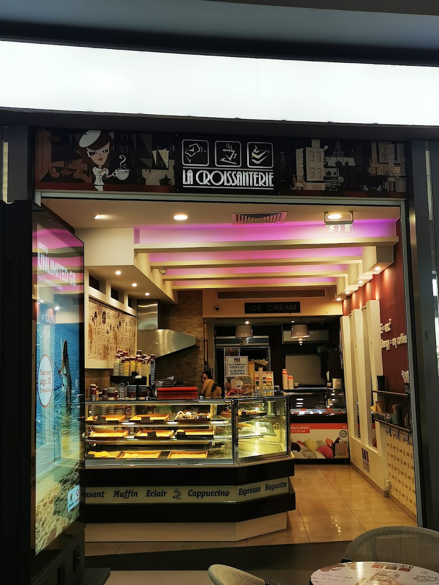 La Croissanterie KINGS AVENUE MALL